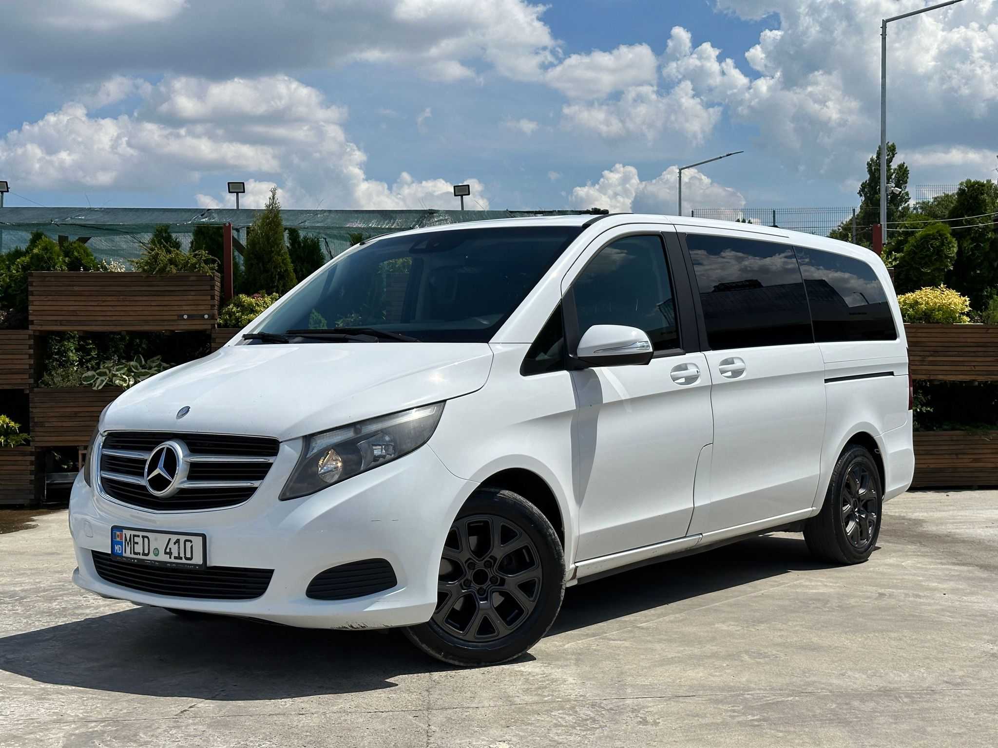 Rent car Mercedes-benz V 200 - From 60 €/Day