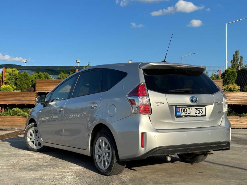 Prius + 2018